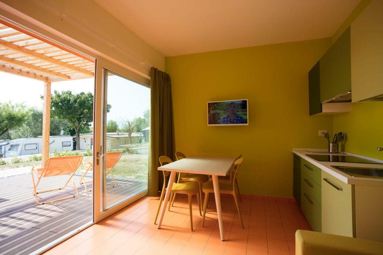 Camping Continental Hotel Bardolino Bagian luar foto